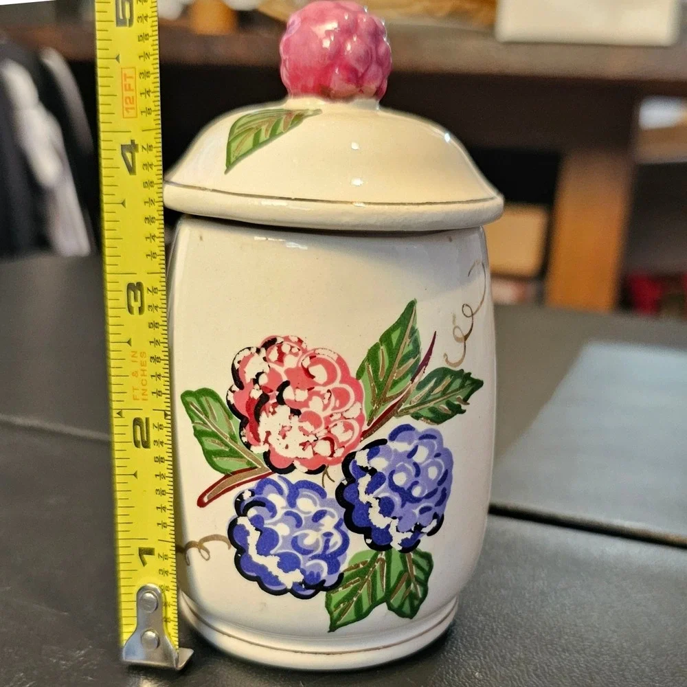 N/A vintage ceramic